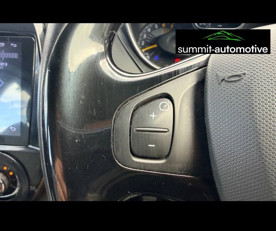 2014 Renault Captur, photograph 13