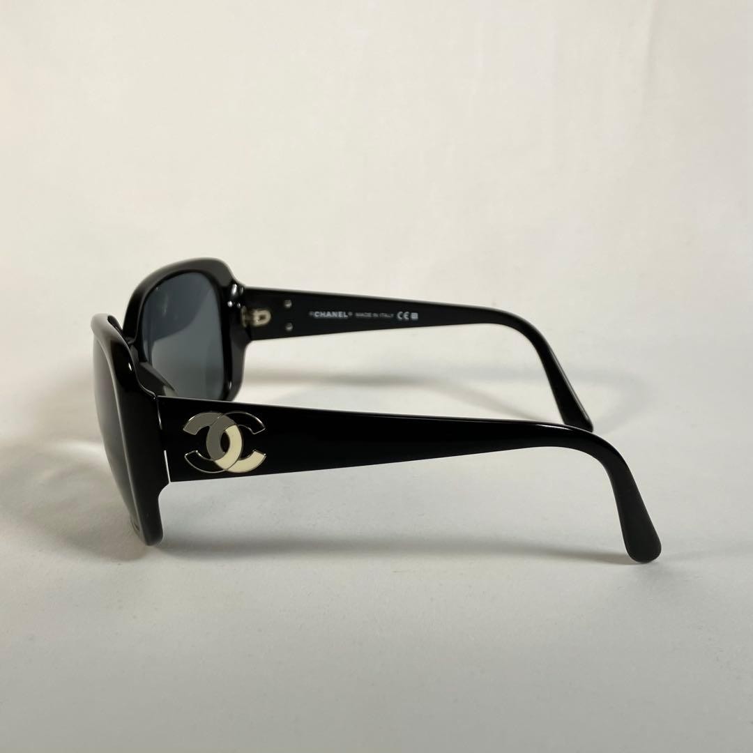 CHANEL 5101 Black Rectangular Sunglasses Two-Tone… - image 2