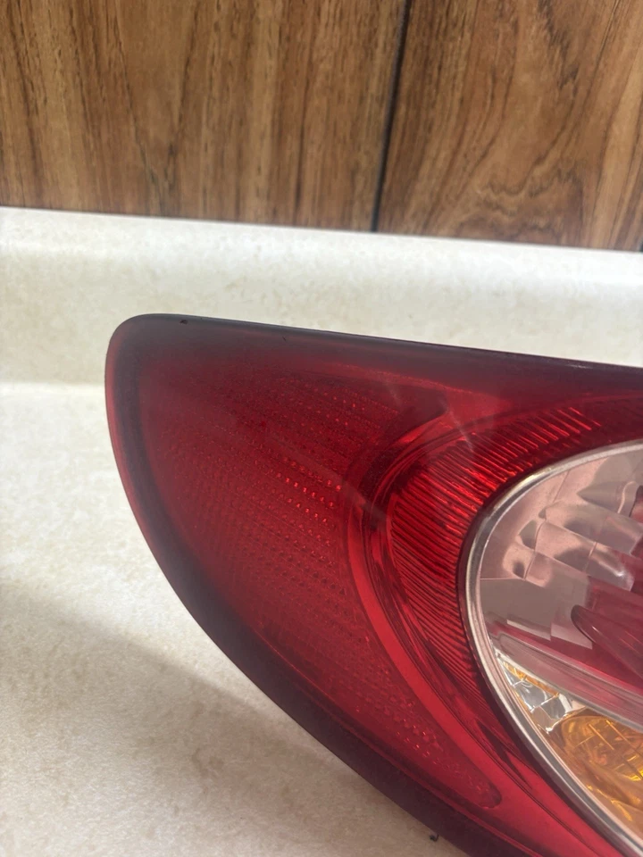 Lanterna traseira lateral direita do passageiro Toyota Solara 2002 2003 fabricante de equipamento original 81550aa070 - Imagem 3 de 4