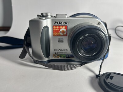 Genuine Sony (MVC-CD200) CD Mavica 2.1 Mega Pixels Digital Still Camera **READ**