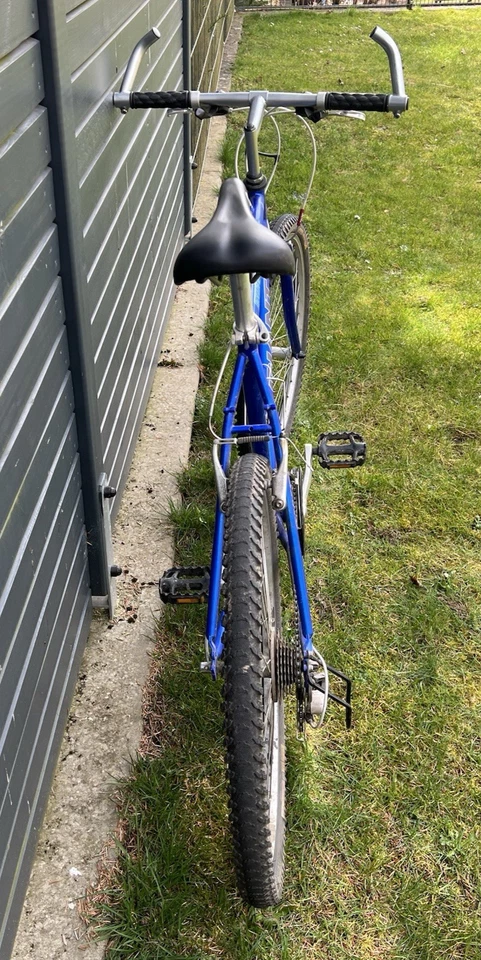 Giant Mountainbike Boulder 510 Sports 21-Gang Shimano Top Zustand - Bild 4 von 4