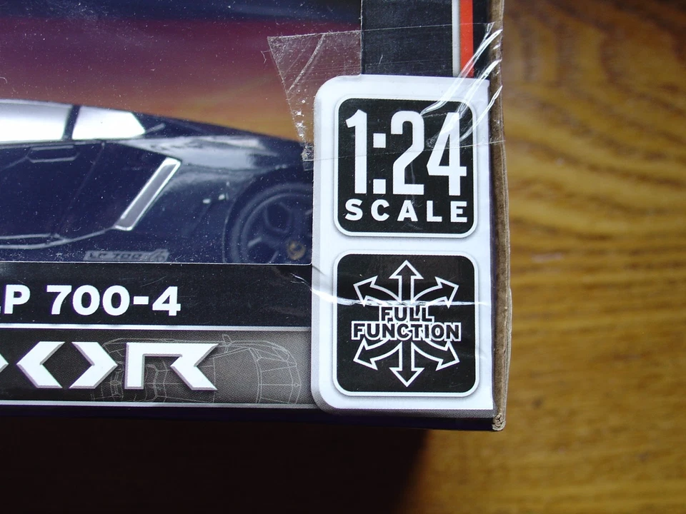 New World Tech Toys Lamborghini Aventador LP 700-4 R/C 1:24 Remote Control Car - Image 2 of 4