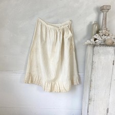 Lovely 1900s quilted lace trimmed white antique petticoat skirt cotton eyelet l