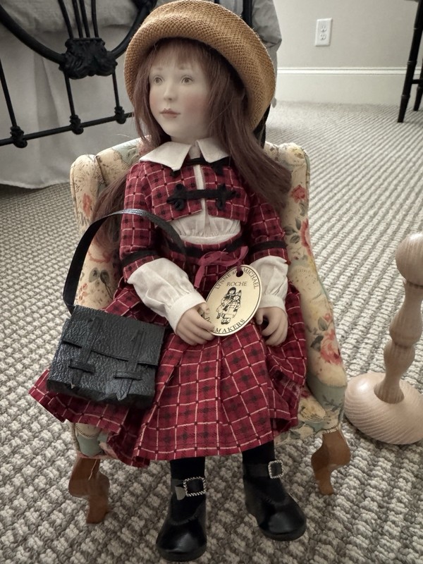 1998 Lynne & Michael Roche 15" Bisque Porcelain Collector’s Club Doll "Gigi" #67