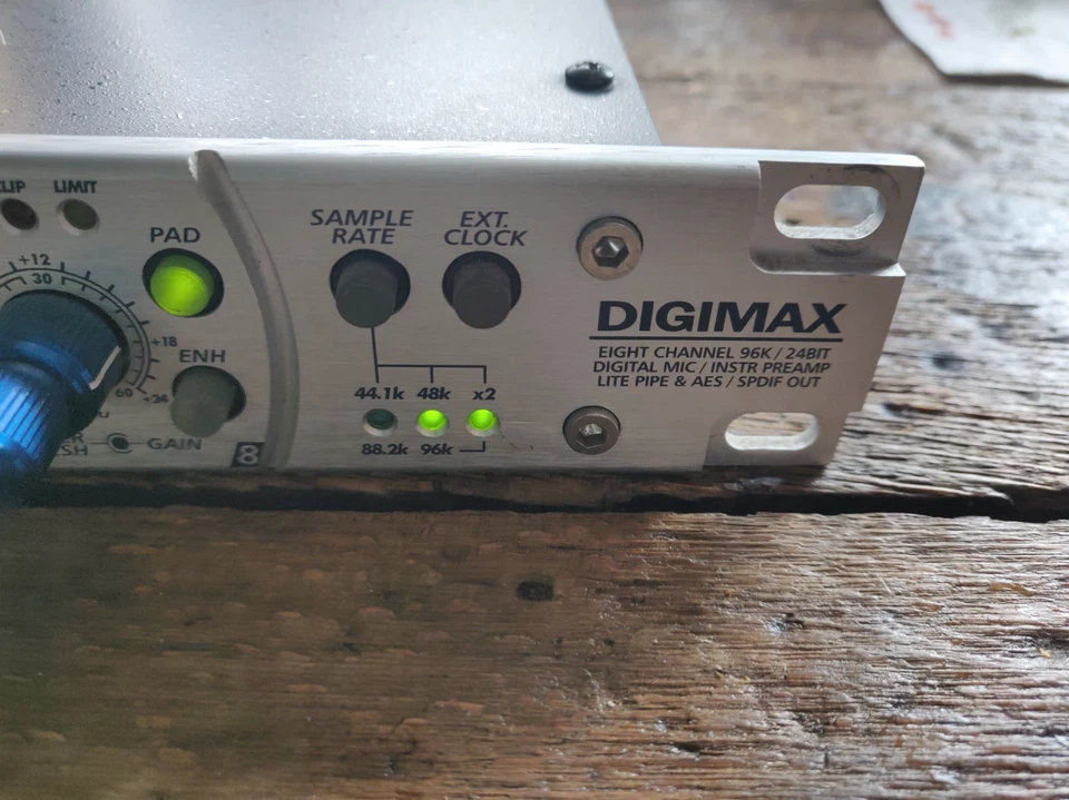 Preamplificatore Classe A 8 canali Presonus Digimax 96 Khz ADAT - Immagine 2 di 4