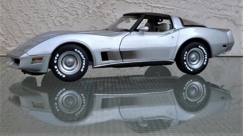 Corvette Chevrolet Chevy StingRay Race Car1 24Classic18Hot Rod12Metal Model1980 - Picture 4 of 12