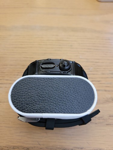 Hualimei Metal Apple bumper Watch Case 44mm Black Rubber Band. NEW W/ NICE BOX! - Zdjęcie 4 z 5