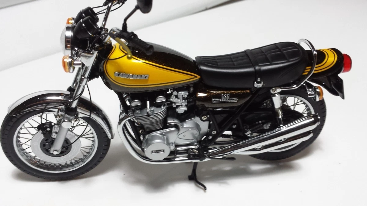 MINICHAMPS Kawasaki Z1 900 1/12 イエローボール