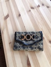 GUESS Womens Purse Wallet Card Slots & coin zip pocket