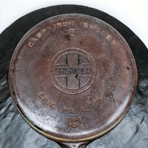 Griswold #8 Cast Iron Skillet 704 C LBL Large Block Logo Erie PA