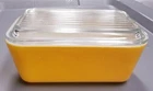 Pyrex 0502 Yellow Refrigerator Dish 1.5 Pint Ribbed Lid