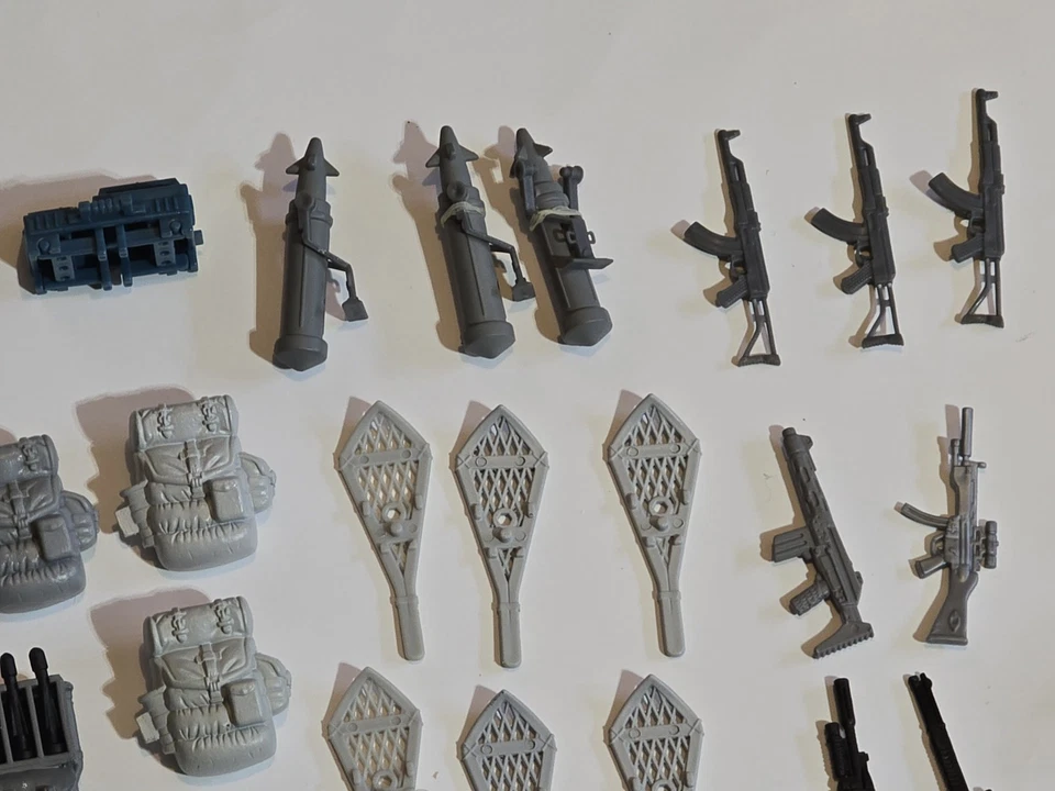 G.I. Joe 25th Anniversary 2008 Extreme Conditions Arctic Assault Squad complete - Image 4 of 4