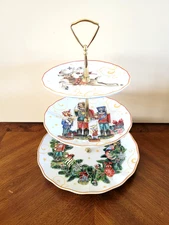 WILLIAMS SONOMA TWAS THE NIGHT BEFORE CHRISTMAS PLATES 3 TIER CAKE STAND SERVER