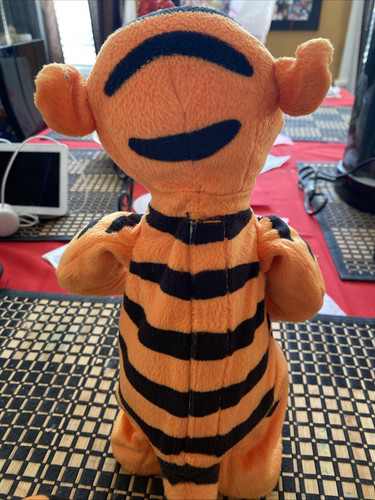 Disney Talking Bouncing Tigger Toy Jumping Plush Mattel 1998 12" Does Not Bounce - Picture 11 of 14