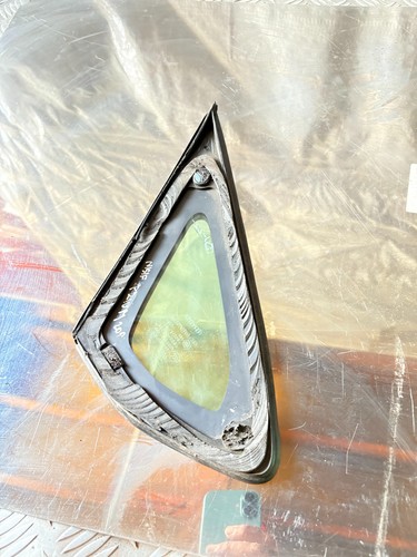 TOYOTA PRIUS 2004-2008 DRIVER RIGHT FRONT QUARTER GLASS SMALL TRIANGLE WINDOW OS - Picture 9 of 13