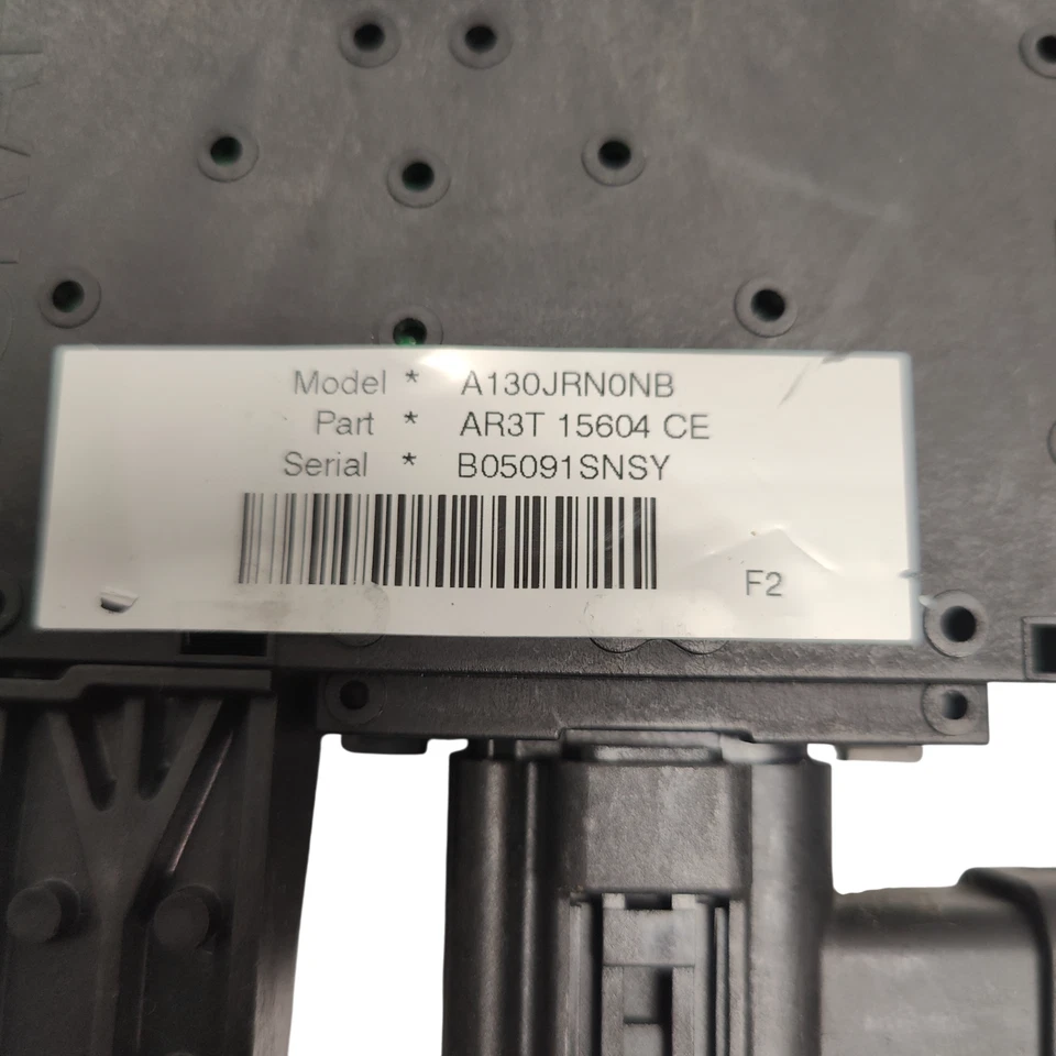Unidad de módulo de control de relé de fusibles carrocería Ford Mustang BCM 2010 AR3T-15604-CE fabricante original Foto 4 de 4