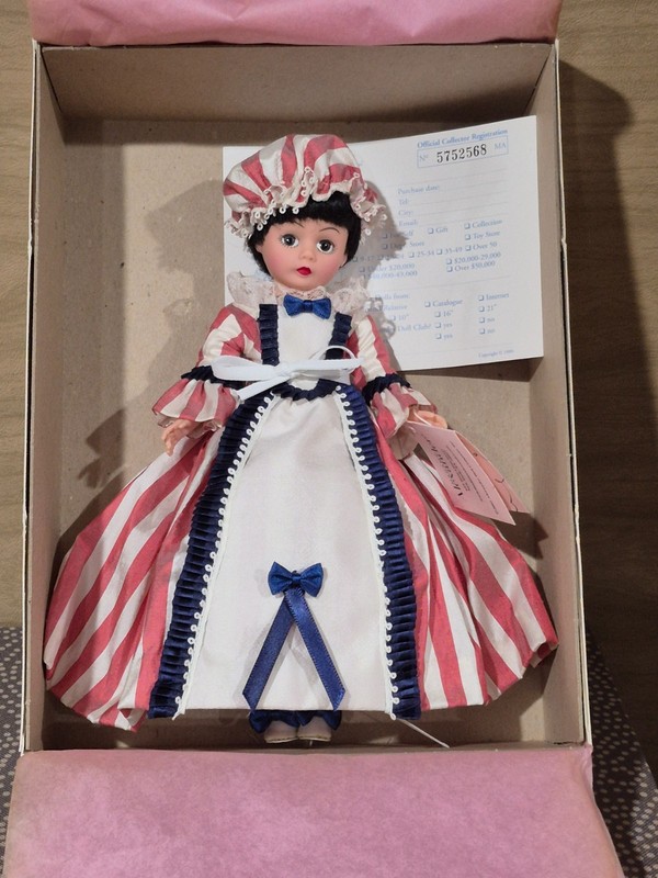 Madame Alexander 10" AMERICANA Doll 34690 w/ Box, Hang Tag and Registration Card