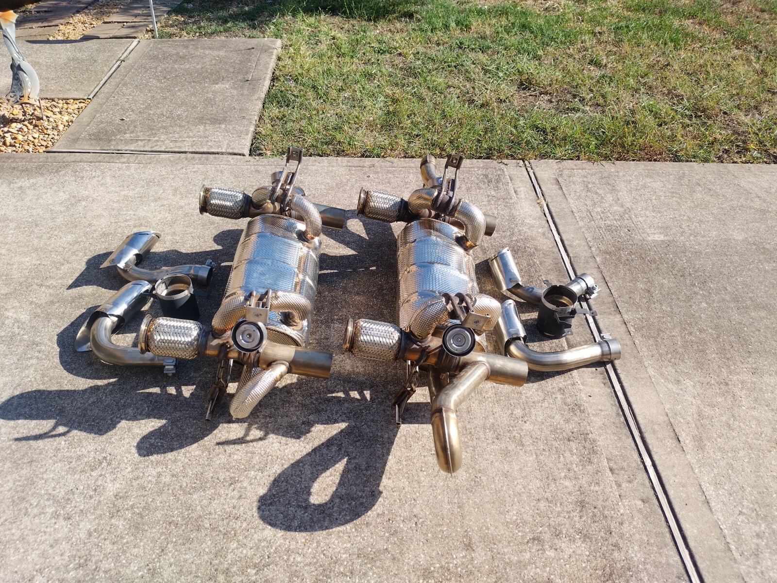 McLaren/ Lamborghini exhaust