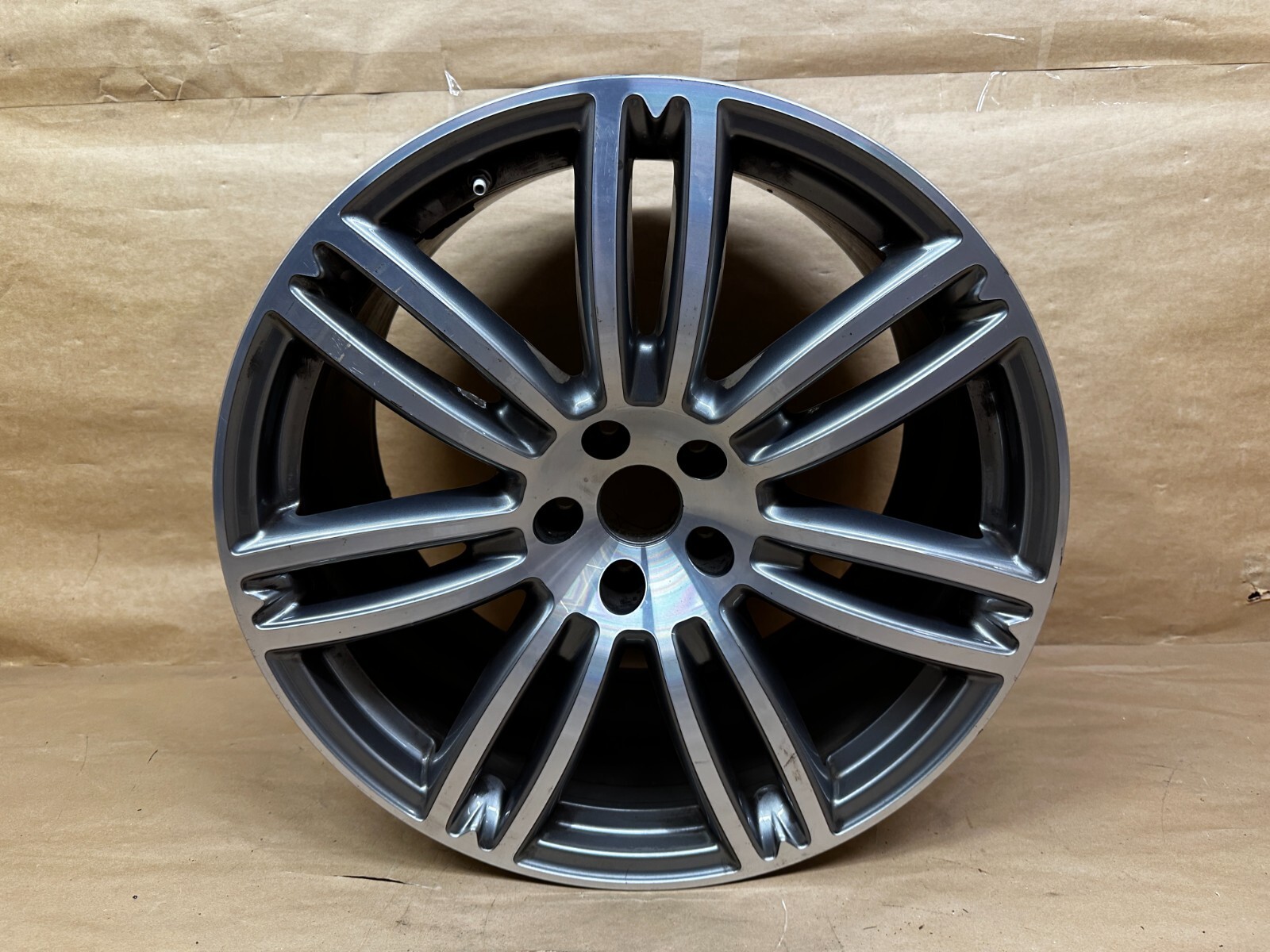 20" Maserati Ghibli Quattroporte rear wheel rim 10.5Jx20H2 ET45 OEM 670016860