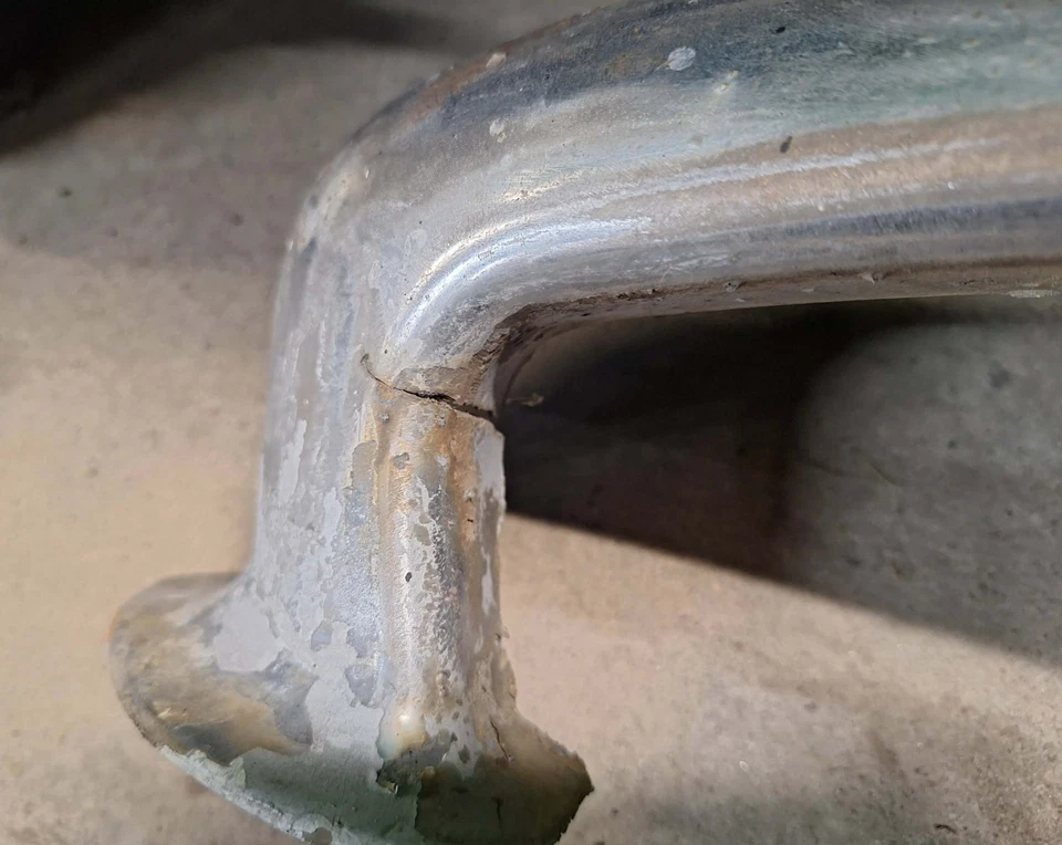 Buick Special Roadmaster 1956 barra de capó de parrilla superior Foto 3 de 4