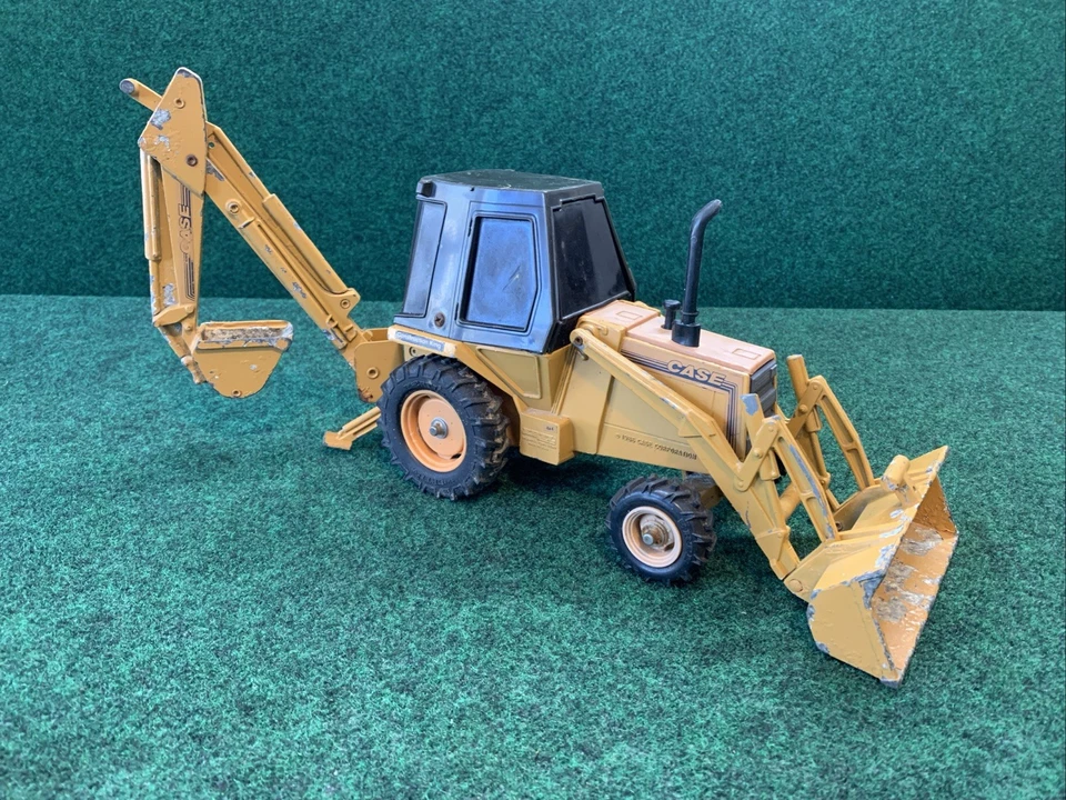 ERTL Case 580E Construction King Front Loader Backhoe - 1986-USA- Free Shipping - Image 2 of 4
