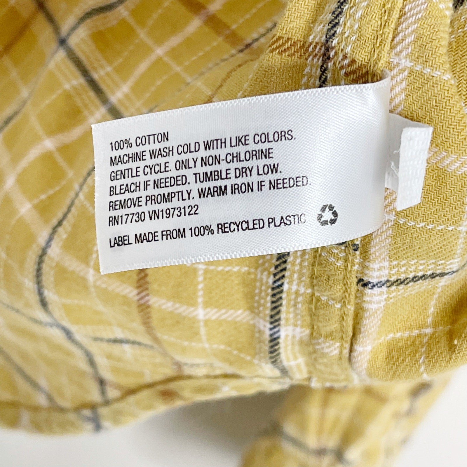 Universal Thread Womens Plaid Button Down Shirt Y… - image 7