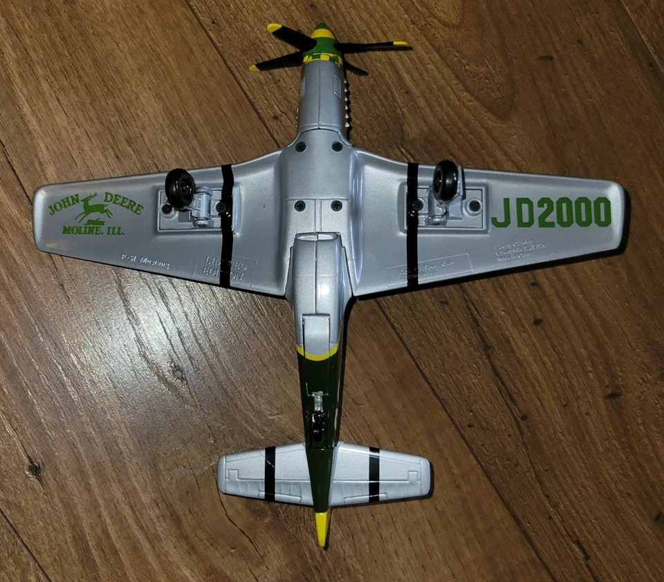 Aviones John Deere Diecast edición limitada 4 aviones JD94 JD2001 JD2002 JD2003 Foto 4 de 4