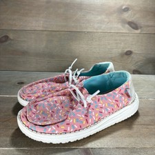 hey dude wendy kids youth size 13 shoes pink sprinkle birthday comfort sneakers