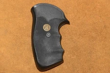 Pachmayr Smith & Wesson  K Frame  square butt grips #3