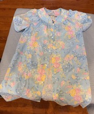 Simply Basic Women L Blue Floral Snap Front Robe Nightgown Housecoat Pockets