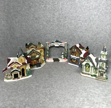 Christmas Village Houses Set of 5 Millhouse Bakery Lighted Blue Waters Arch