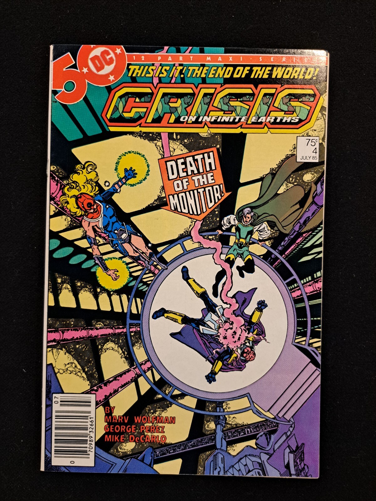 Crisis on Infinite Earths #4 DC Comics 1985 Newsstand George Perez