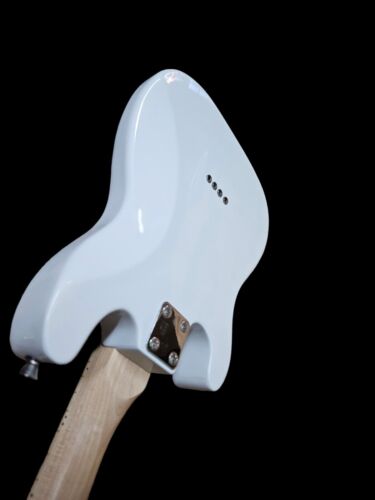 CUSTOM ELECTRIC UKULELE-NEW 4 STRING UKE SOLID BODY WHITE ELECTRIC TENOR UKULELE - Picture 6 of 6