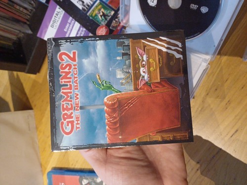 GREMLINS 2 THE NEW BATCH BLU RAY PREMIUM COLLECTION.BRAND NEW UNSEALED - Picture 5 of 5