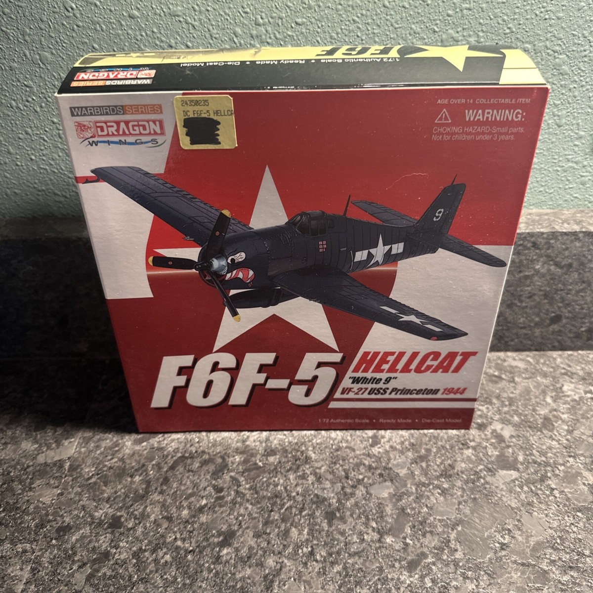 Dragon Wings Warbirds 50235 - F6F-5 Hellcat - 1/72 - Comme Neuf