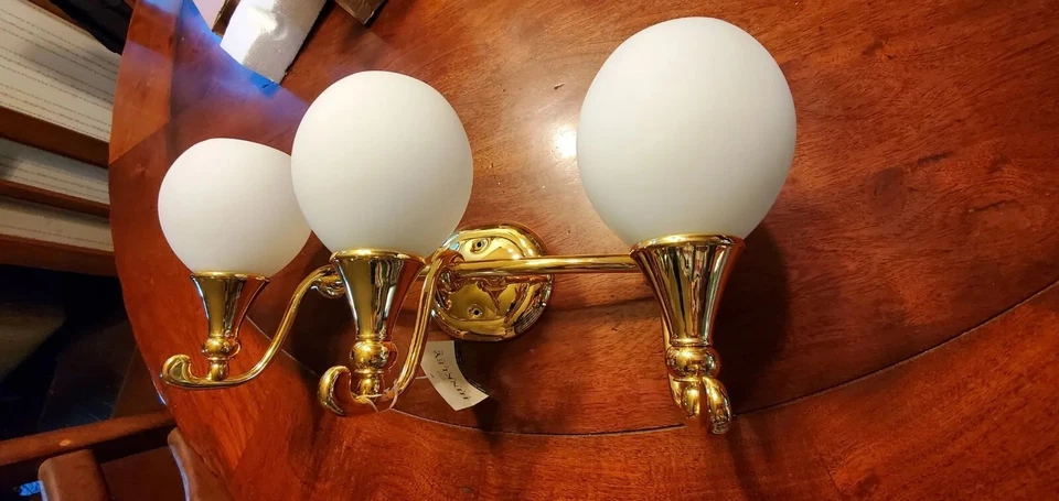 Hinkley Lighting (3) Light Bath Vanity in Provincial Gold Finish - Image 2 of 4