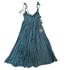 Lulu's Dress Size XXS Green “Never a Dull Moment” Straps Open Back Midi NWT