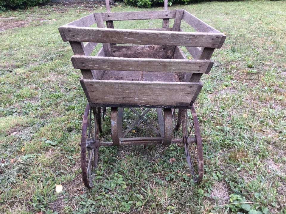 Véritable landau ancien en bois roues en fer déco jardin 🪴XIXeme - Photo 3/4