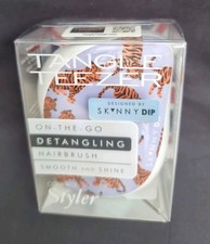 Image of TANGLE TEEZER ON -THE- GO DETANGLING HAIRBRUSH DESIGNED BY SKINNY DIP