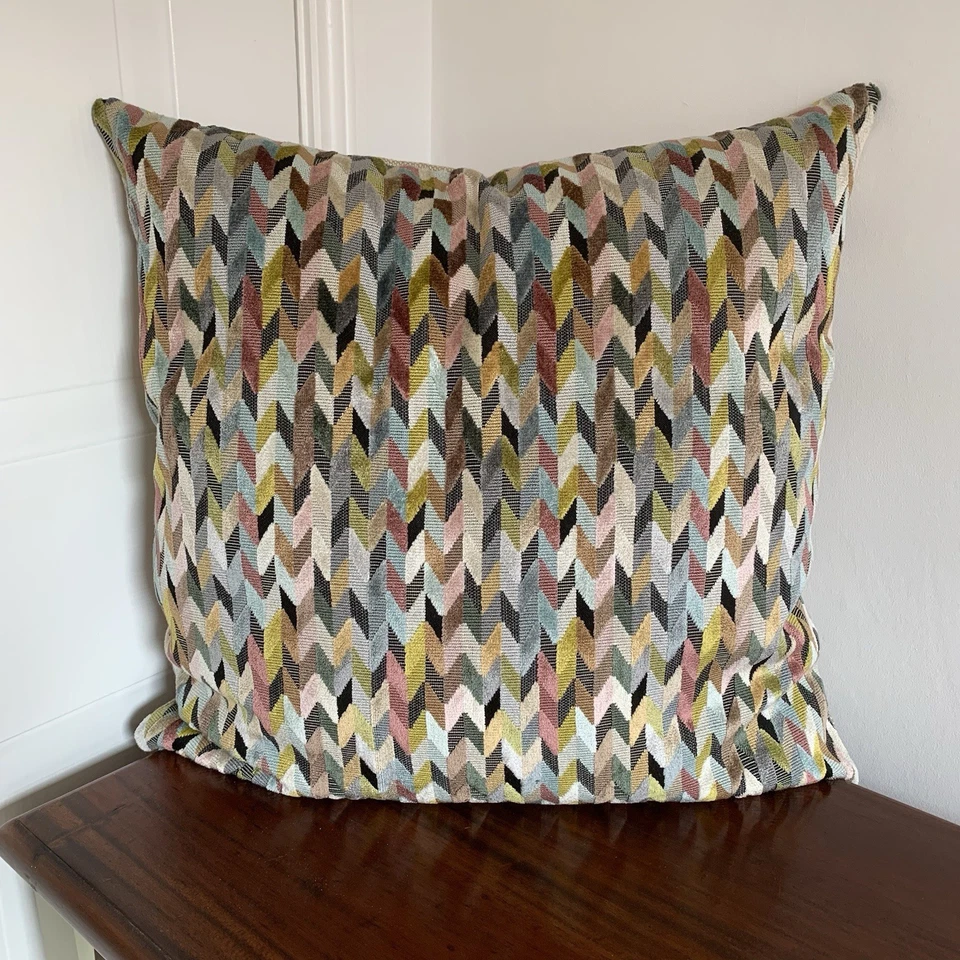 Osborne & Little Fabric Cushion Cover FELICIA VELVET - 20" - (50 x 50cm) - Image 2 of 4