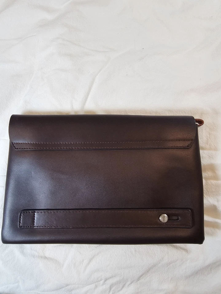 Bolso clutch Salvatore Ferragamo Business de cuero marrón Foto 2 de 4