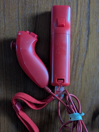 NINTENDO WII Remote Motion Controller & Nunchuck - Red - TESTED WORKING - Picture 3 of 4