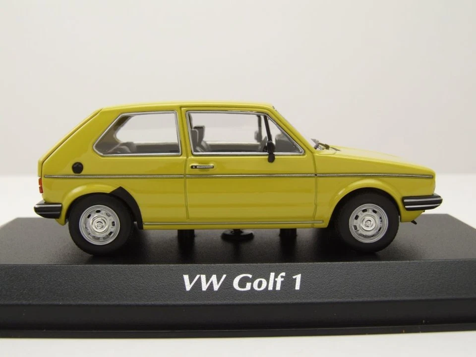 VW Golf 1 2 Porte 1980 Giallo Modellino 1:43 Maxichamps - Immagine 4 di 4
