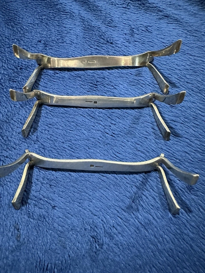 Reposacuchillos Christofle Chapados en Plata De Colección y Remaches de Placa Caliente, Juego de 3 Cada uno Foto 3 de 4