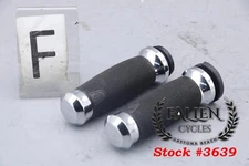 2017 Harley FLTRU Road Glide Ultra - LEFT RIGHT HAND GRIP CHROME 