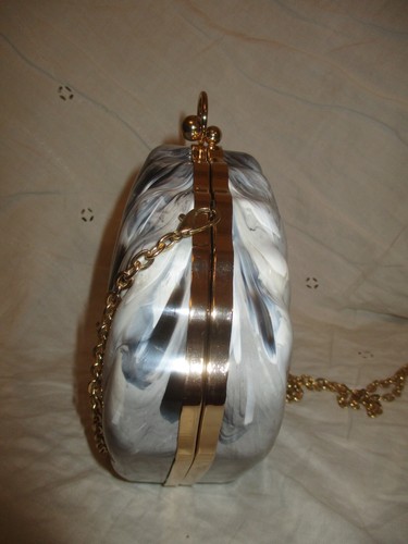 Bolso clutch/brossbody/hombro con carcasa de plástico jaspeado - Imagen 6 de 12