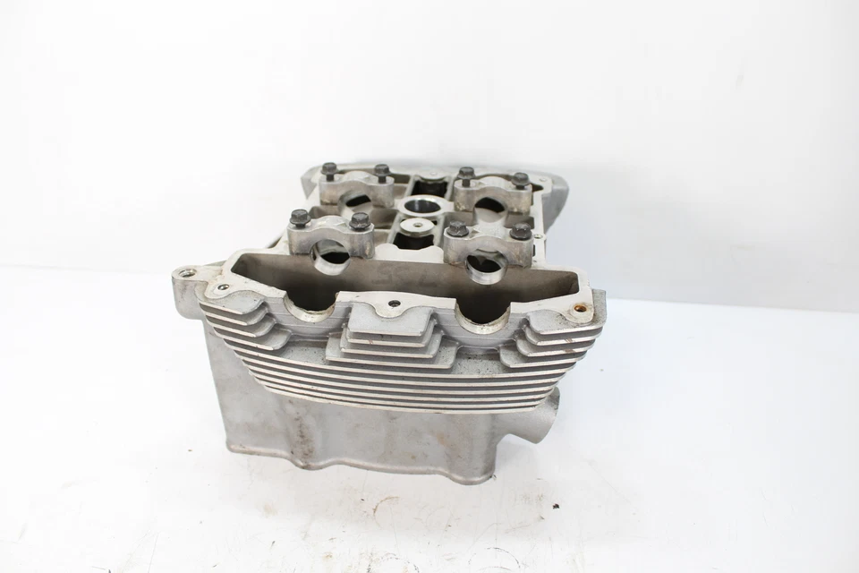 2006 HARLEY DAVIDSON VRSCR STREET ROD REAR CYLINDER HEAD WITH VALVES - Image 3 of 4