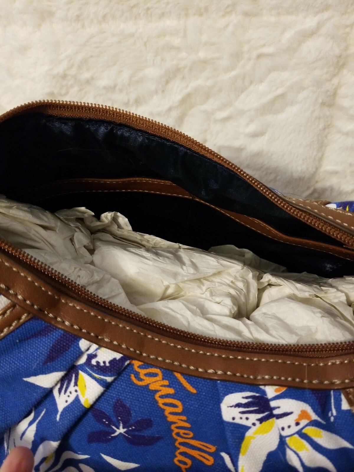 Tignanello Blue Multi-color Foral Print Hobo Handbag Purse w/ tassle NWT New image 4
