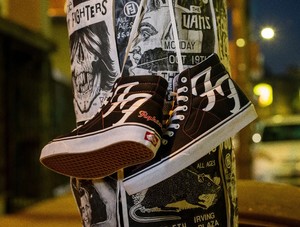vans sk8 hi limited