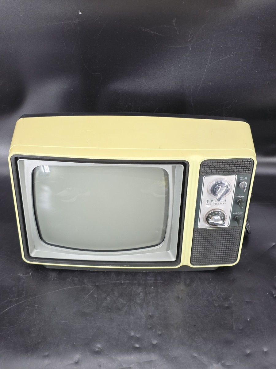 Vintage Zenith Solid State 12